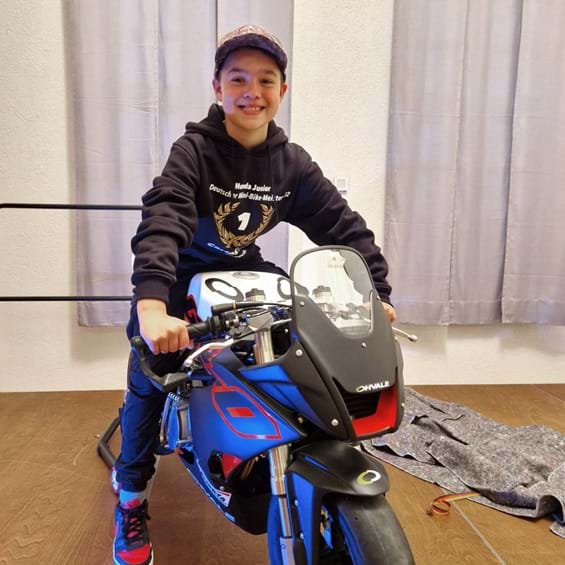 Carlos Schröter ist Deutscher Mini-Bike-Meister Honda Junior 2022!